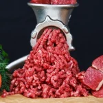 Τέσσερις σεφ ρωτήθηκαν πώς να μαγειρέψουν καλύτερα τον κιμά: όλοι είπαν το ίδιο πράγμα 1761580819_-.webp.webp