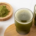Matcha ή πράσινο τσάι: ποιο ποτό είναι καλύτερο για την ενίσχυση της ενέργειας matcha-.webp.webp